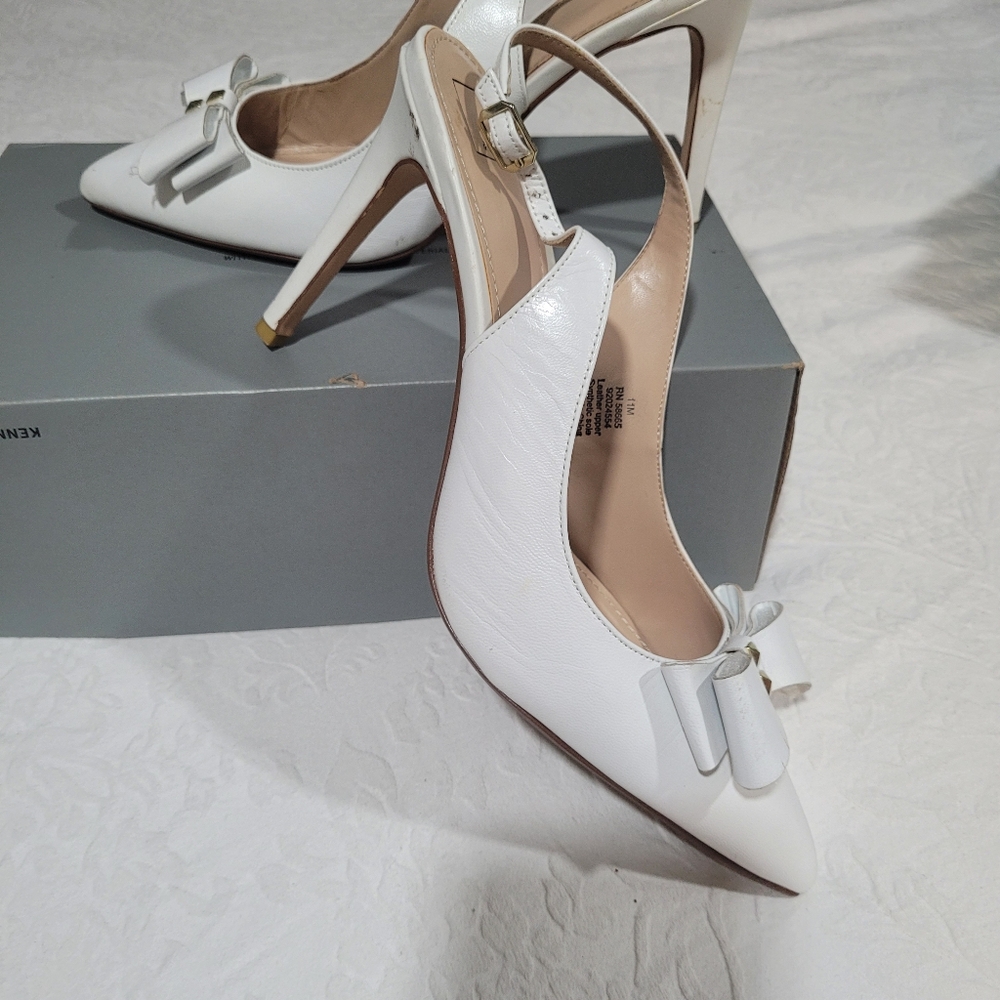 White Sling-back pumps 11M